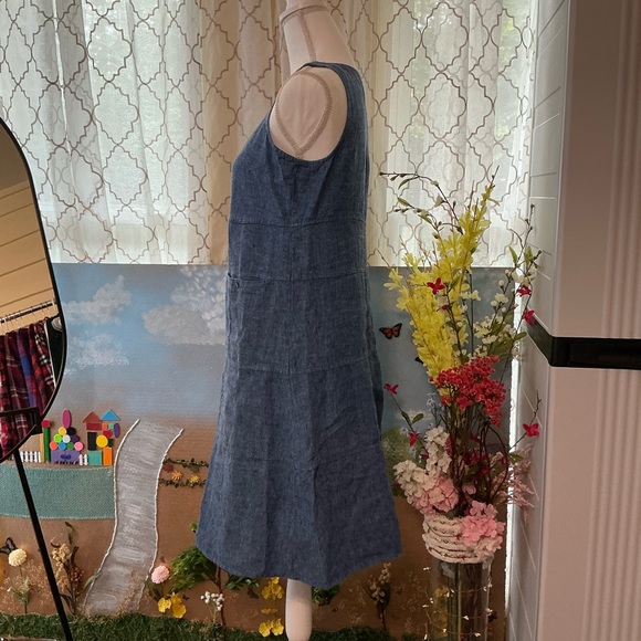 Elegant Blue Denim Midi Dress - Picture 4 of 6